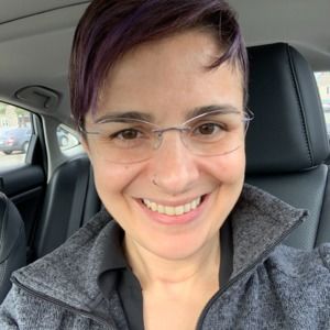 Meet your Posher, Juliana